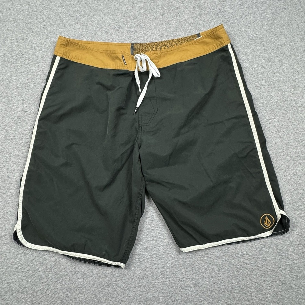 VOLCOM Solid Scallop Board Shorts Mens 40 Green Gold Beach Summer Swim Surf EUC